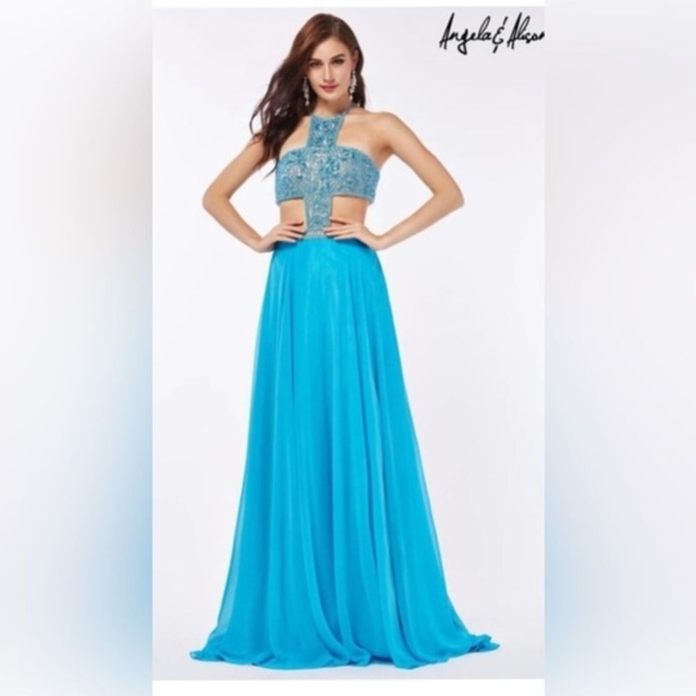 Angela & Alison teal blue beaded prom wedding ball evening gown size 0‎ Pageant